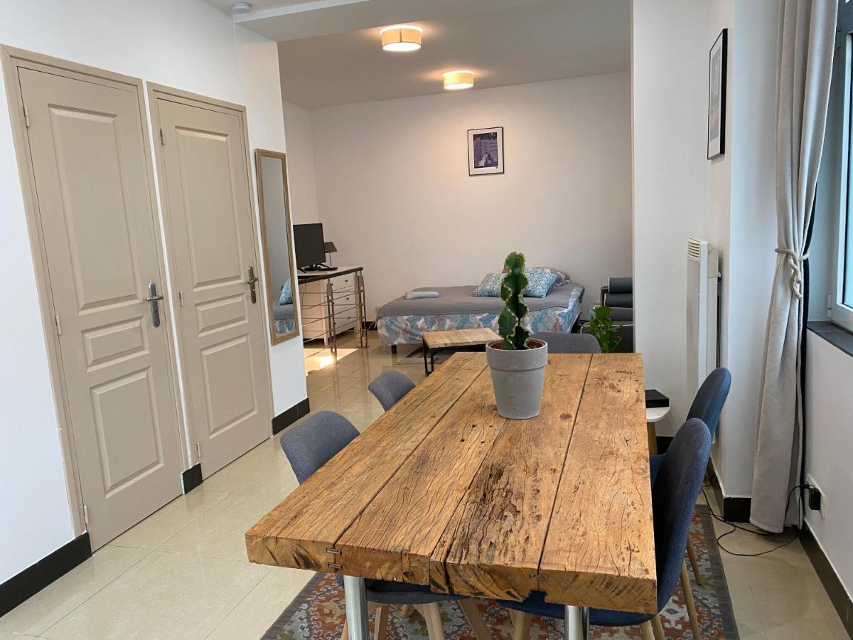 Large And Unique Souplex 60Sqm, Well Located Apartment ปารีส ภายนอก รูปภาพ