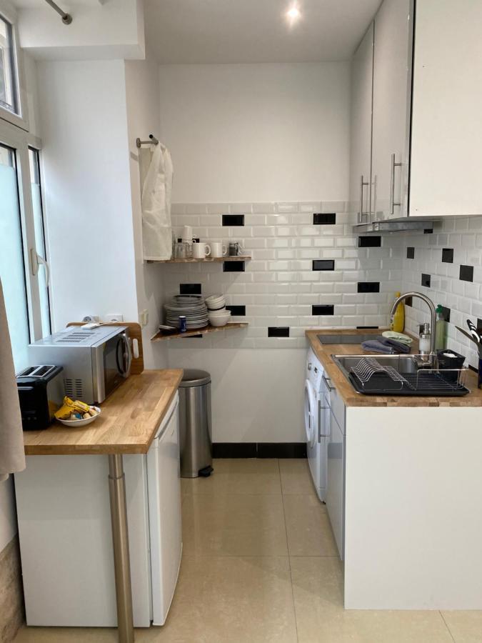 Large And Unique Souplex 60Sqm, Well Located Apartment ปารีส ภายนอก รูปภาพ